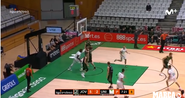 Aniversario Primer año con FBLX de led de la compañía Viseled. Primer Partido de la liga española temporada 2020-21 en el Pabellón Olímpico de Badalona entre el Joventut y el Unicaja.